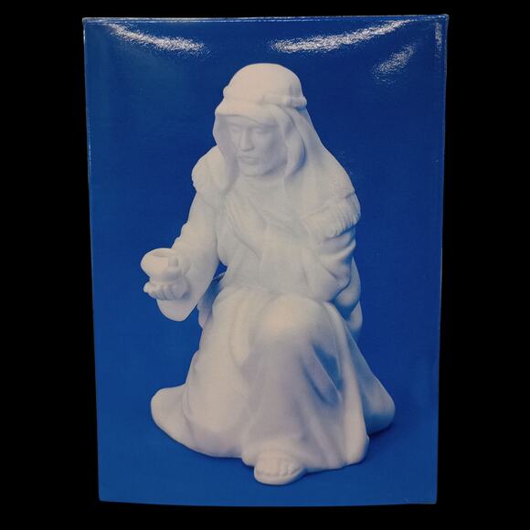 AVON Nativity Collectibles The Innkeeper Figurine 1988 With Box White Porcelain - Picture 8 of 11